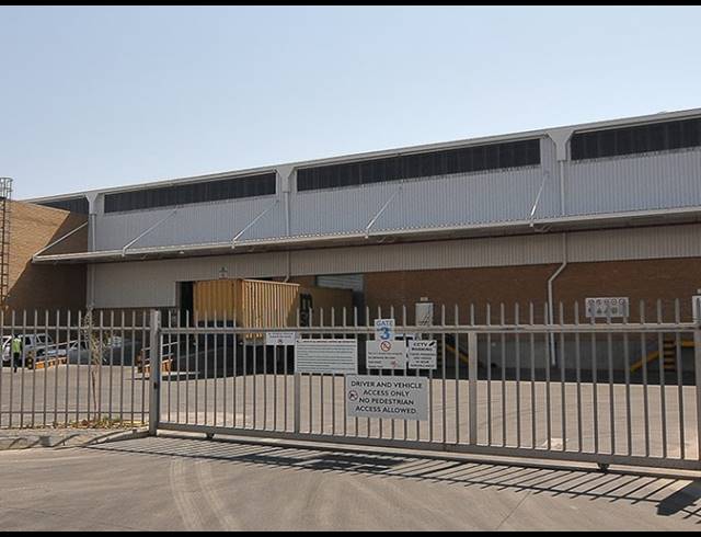 7,821M² WAREHOUSE TO LET IN HALFWAY HOUSE